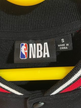 Chaqueta Chicago Bulls NBA Talla S.