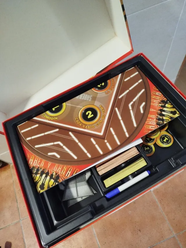 Lote 3 giochi da tavolo: Sapere e Vincere, Sorry!, Angry Birds Star Wars