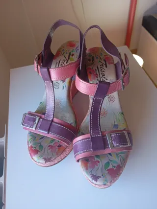 Sandalias de piel Trissola