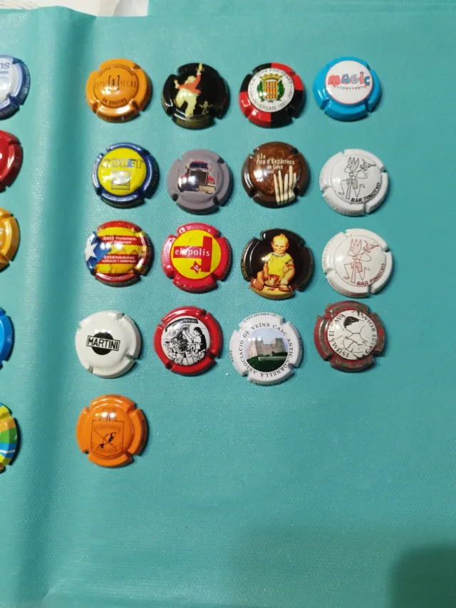 Lotto numero 32. Piastre Cava Pirulas