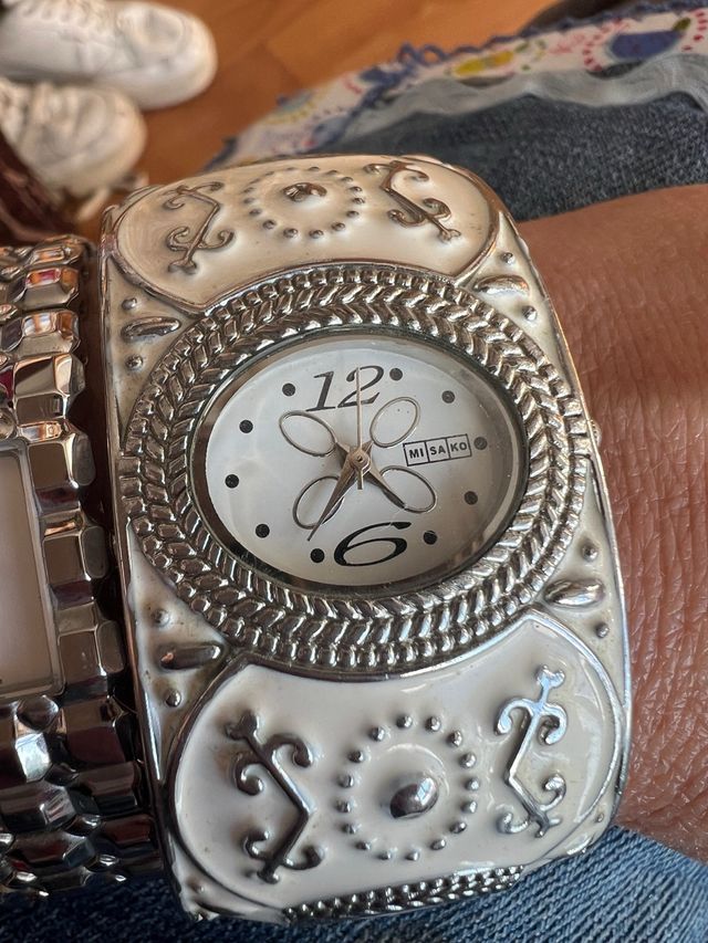 Reloj Misako Vintage Blanco y Plateado