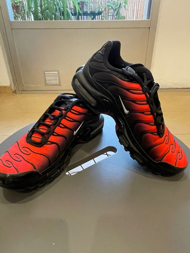 Nike Air Max Plus TN Deadpool