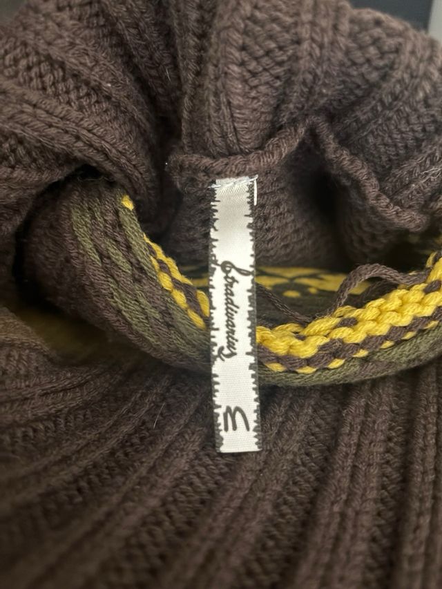 Jersey cuello alto estampado rayas