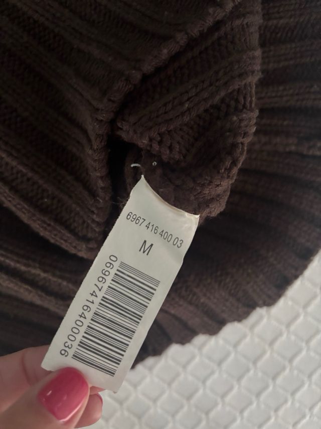 Jersey cuello alto estampado rayas