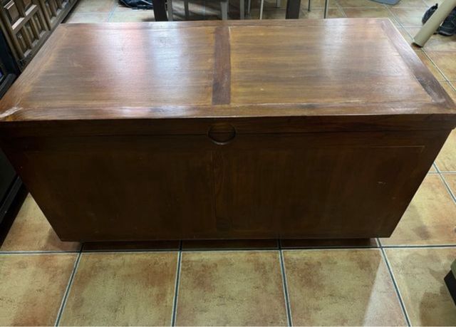 Baúl centro de madera