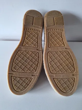 Zapatillas de verano beige/marrón talla 40