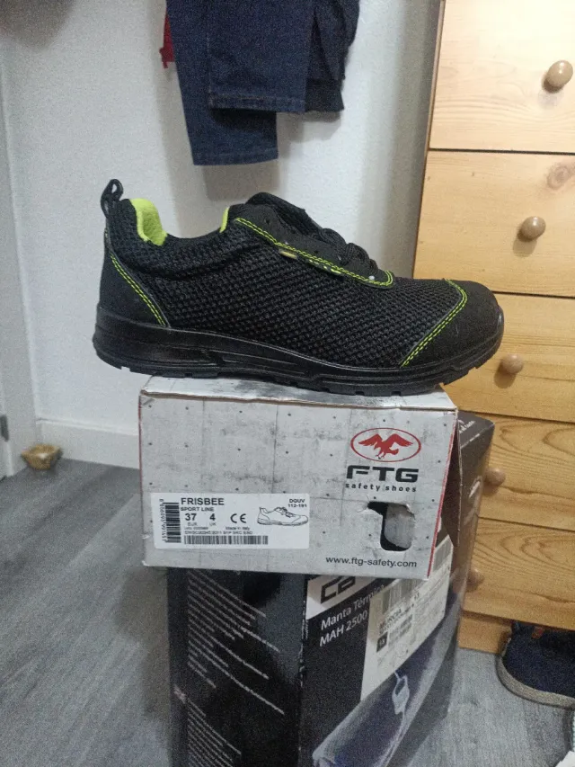 Zapatos de trabajo FTG mujer