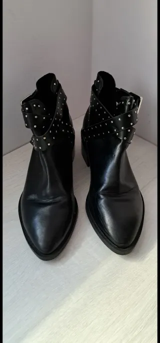 Botines Pull&Bear Negros Tachuelas Hebilla