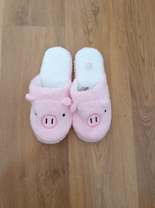 Zapatillas de casa de cerdo rosas