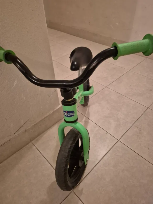 Bicicleta de equilibrio Chicco Green Rocket