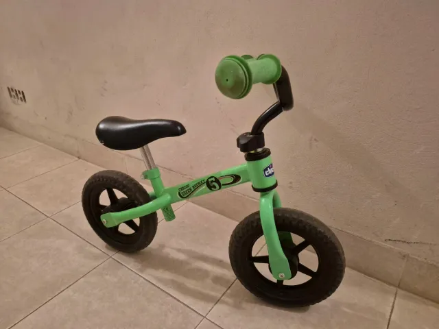 Bicicleta de equilibrio Chicco Green Rocket