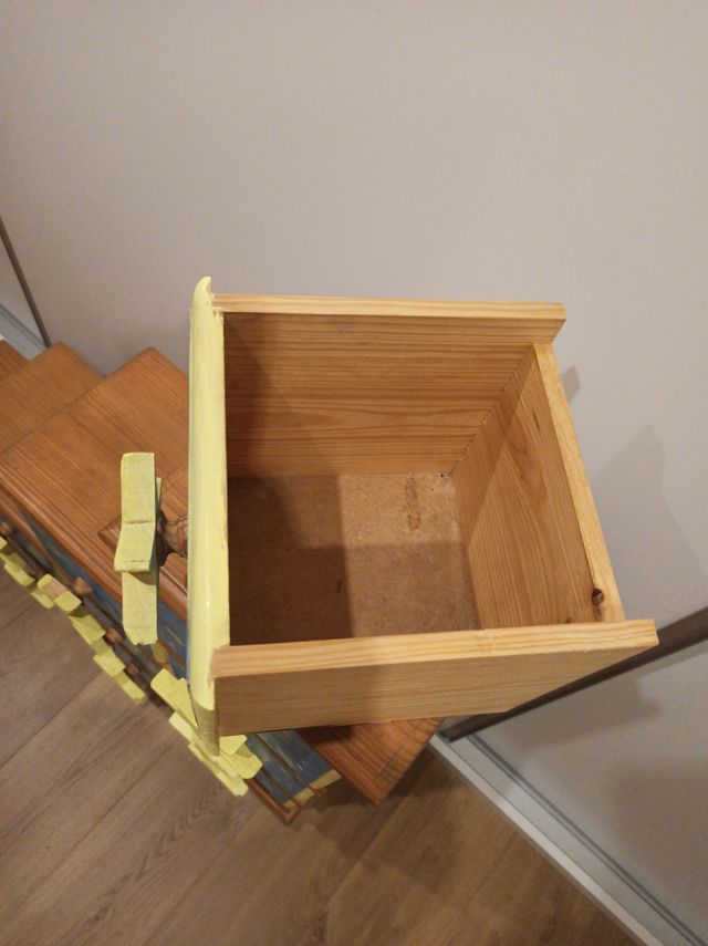 Cajonera infantil artesana estrellas madera maciza