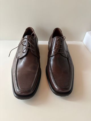 Zapatos de vestir marrones para caballero