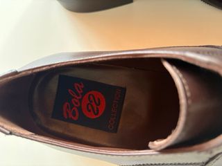 Zapatos de vestir marrones para caballero