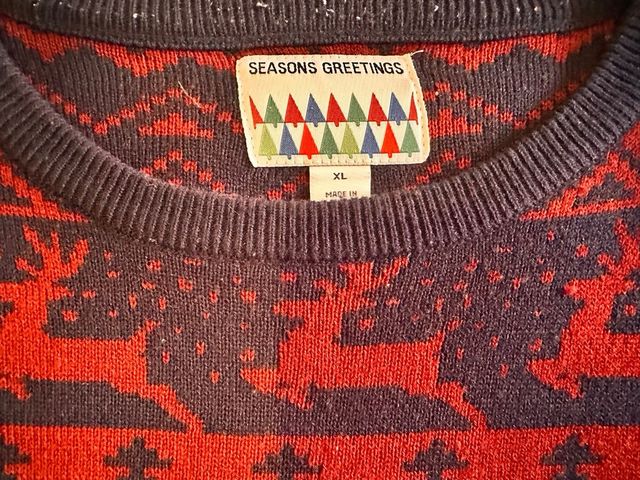 Jersey Navideño Reindeer Rojo y Azul