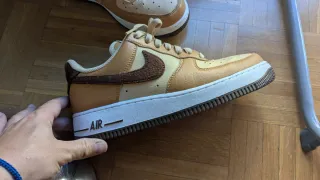 Nike Air Force 1 Beige/Marrón