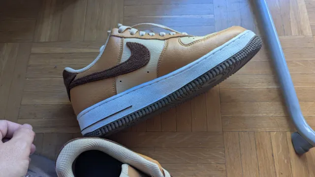 Nike Air Force 1 Beige/Marrón
