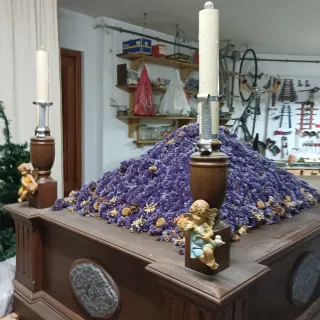 Crucifijo y Trono Chico