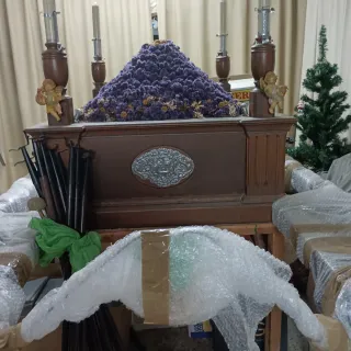 Crucifijo y Trono Chico