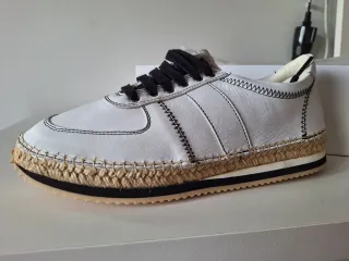 Zapatillas Canal ST 
Martín Blancas y Beige