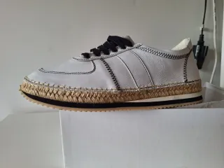 Zapatillas Canal ST 
Martín Blancas y Beige