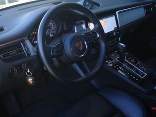 Porsche Macan 2023