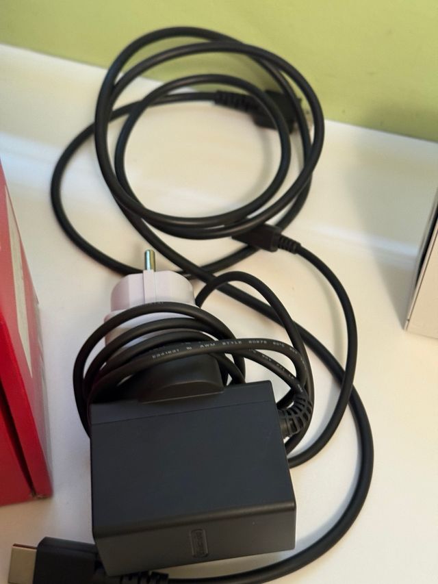 Nintendo Switch OLED Blanca + Accesorios