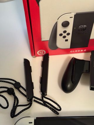 Nintendo Switch OLED Blanca + Accesorios