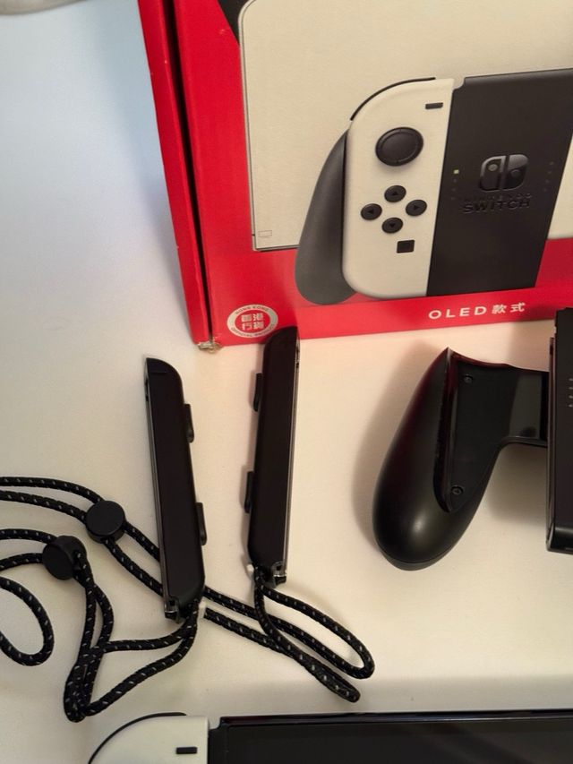 Nintendo Switch OLED Blanca + Accesorios