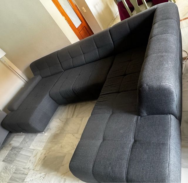 Sofá modular gris 4 plazas/cama.Tres módulos