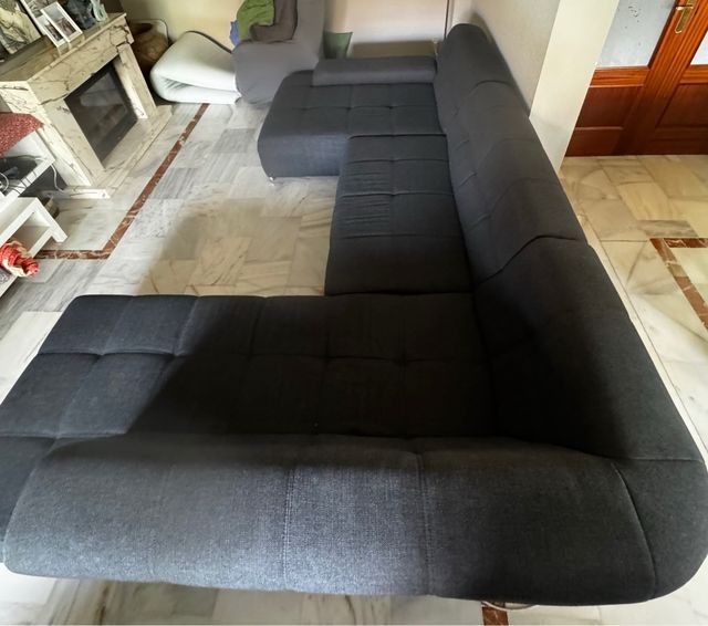 Sofá modular gris 4 plazas/cama.Tres módulos