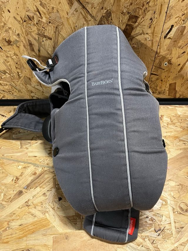 Mochila Portabebés BabyBjörn Original Gris