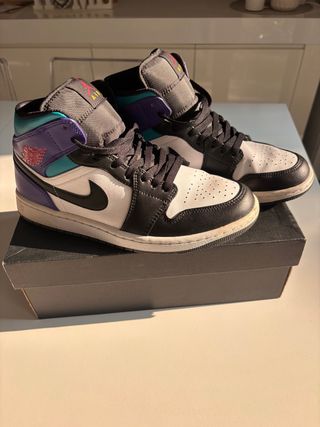 Nike Air Jordan 1 Mid Scarpe