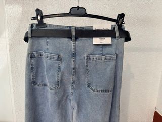 Pantalón vaquero ancho