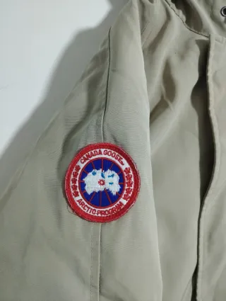 Chaqueta Canada Goose Beige Corta