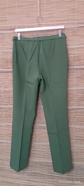Pantalón recto Mango verde oliva