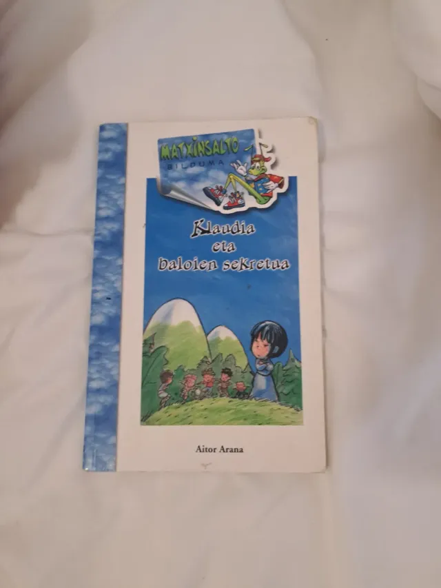 Klaudia eta baloien sekretua (Matxinsalto) (Bas...