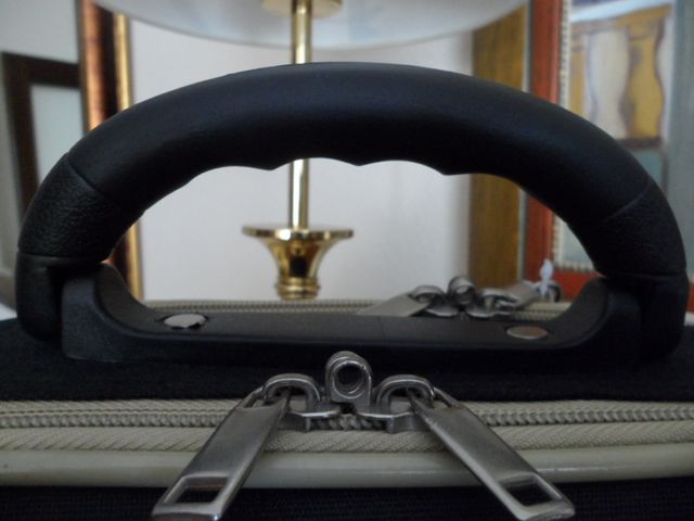 (NUEVA) MALETA SEMIRRÍGIDA DE TELA