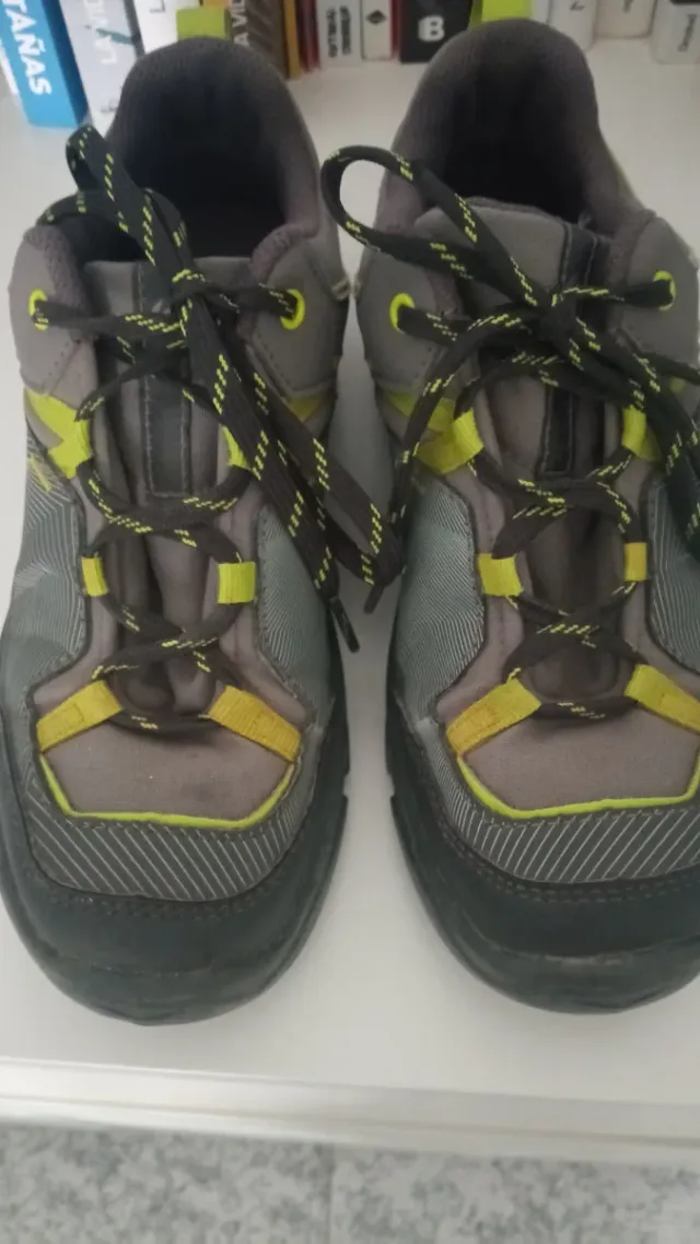 Zapatillas montaña Decathlon T35