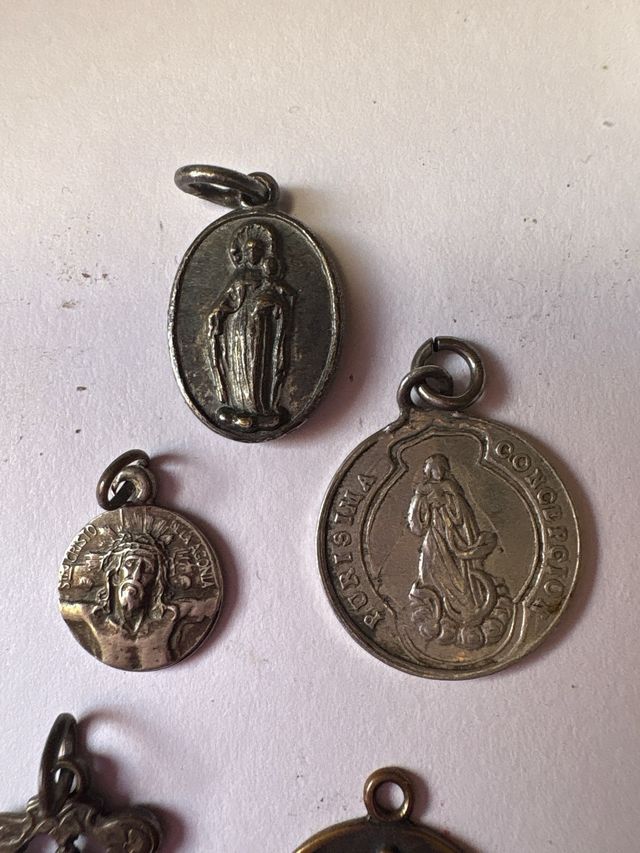 Lote de 7 medallas religiosas antiguas