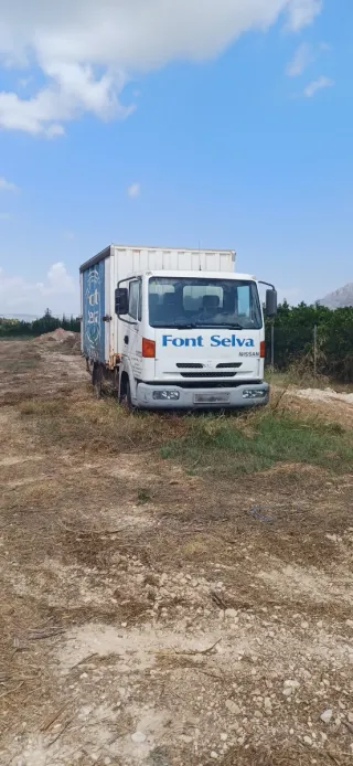 Camión Font Selva motor averiado