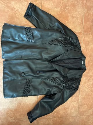 Chaqueta de cuero negra mujer