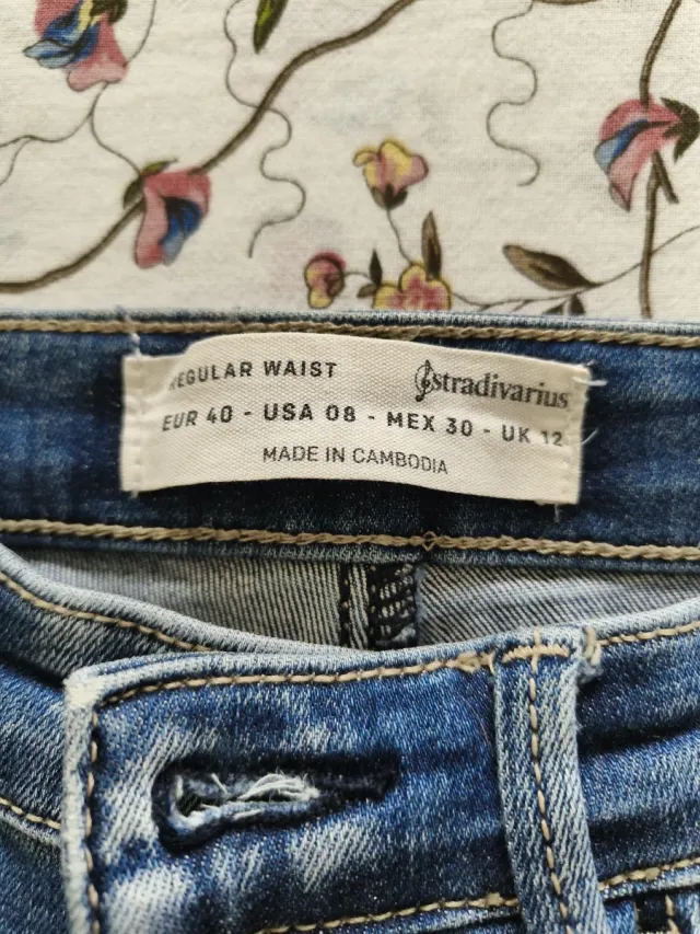 Vaqueros Stradivarius Talla 40 Mujer