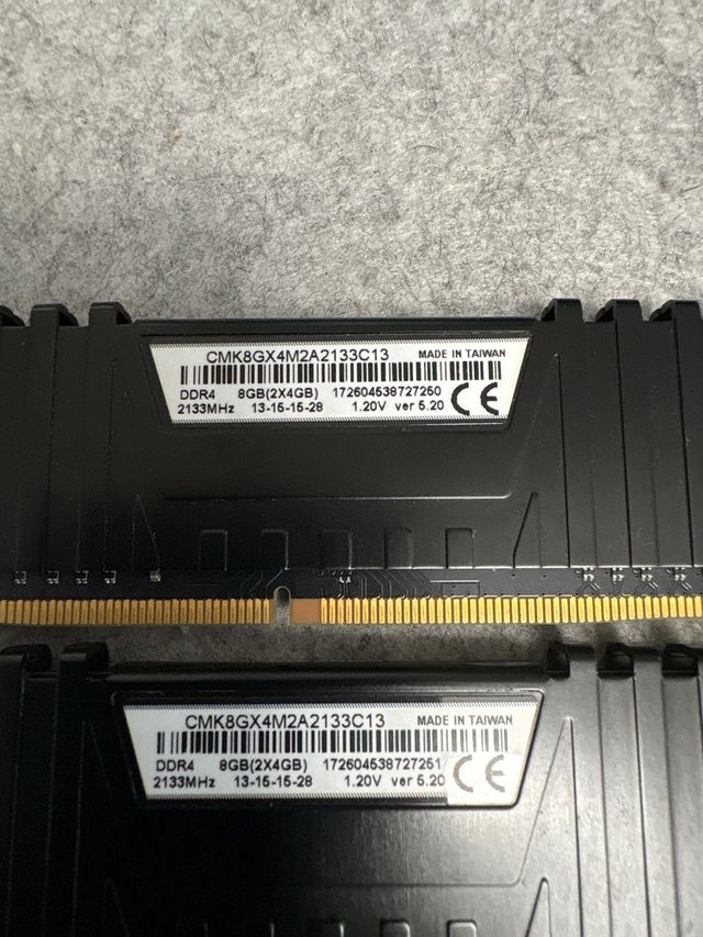 Memorias RAM Corsair Vengeance LPX DDR4- 16 gigas