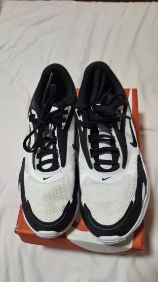 Nike Air Max Zapatillas Negras y Blancas