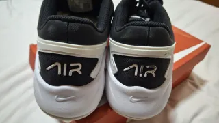 Nike Air Max Zapatillas Negras y Blancas