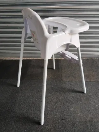 Trona infantil blanca