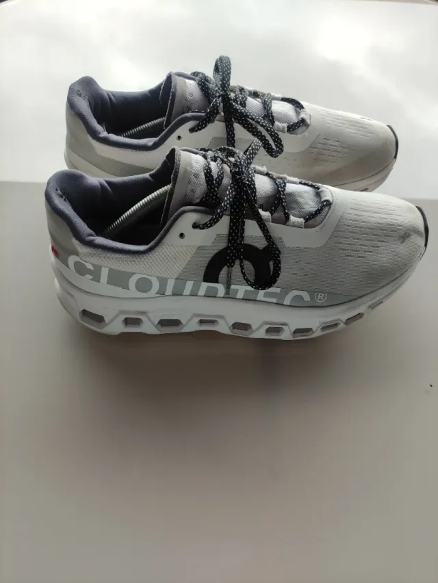 Zapatillas On Running Cloudtec Gris/Blanco