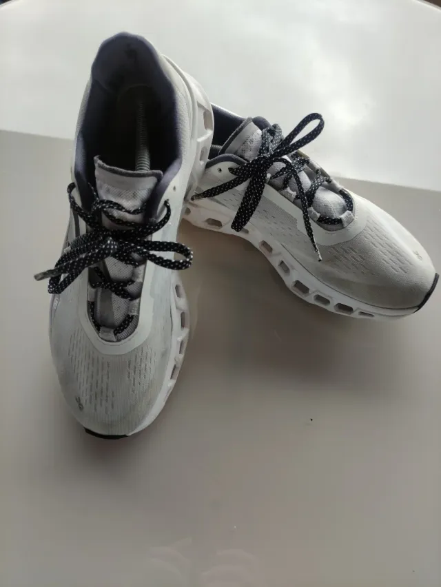Zapatillas On Running Cloudtec Gris/Blanco