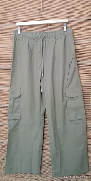 Pantalón ancho cargo verde Mango